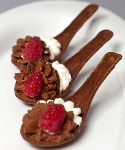 Chocolate-Edible-Spoon-by-Jack-WM-Events