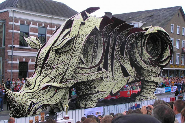 Flower-Sculptures-Bloemencorso-Parade-in-Zundert-Netherlands-Floral-Inspiration-Rhino-WM-Events-William-Fogler-Atlanta-Event-Designer-Florist-Planner