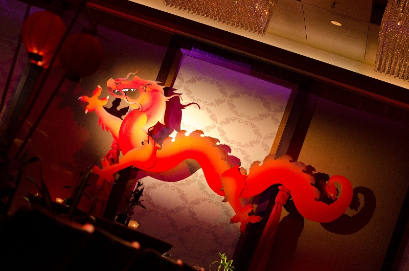 chipotle-holiday-christmas-party-dragon-decor-2011-wm-events