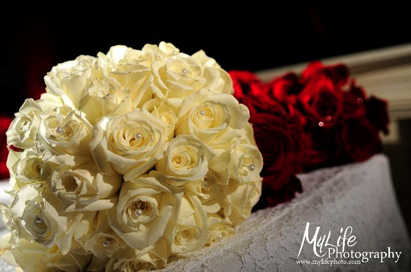 red-and-white-rose-bouquet wm events