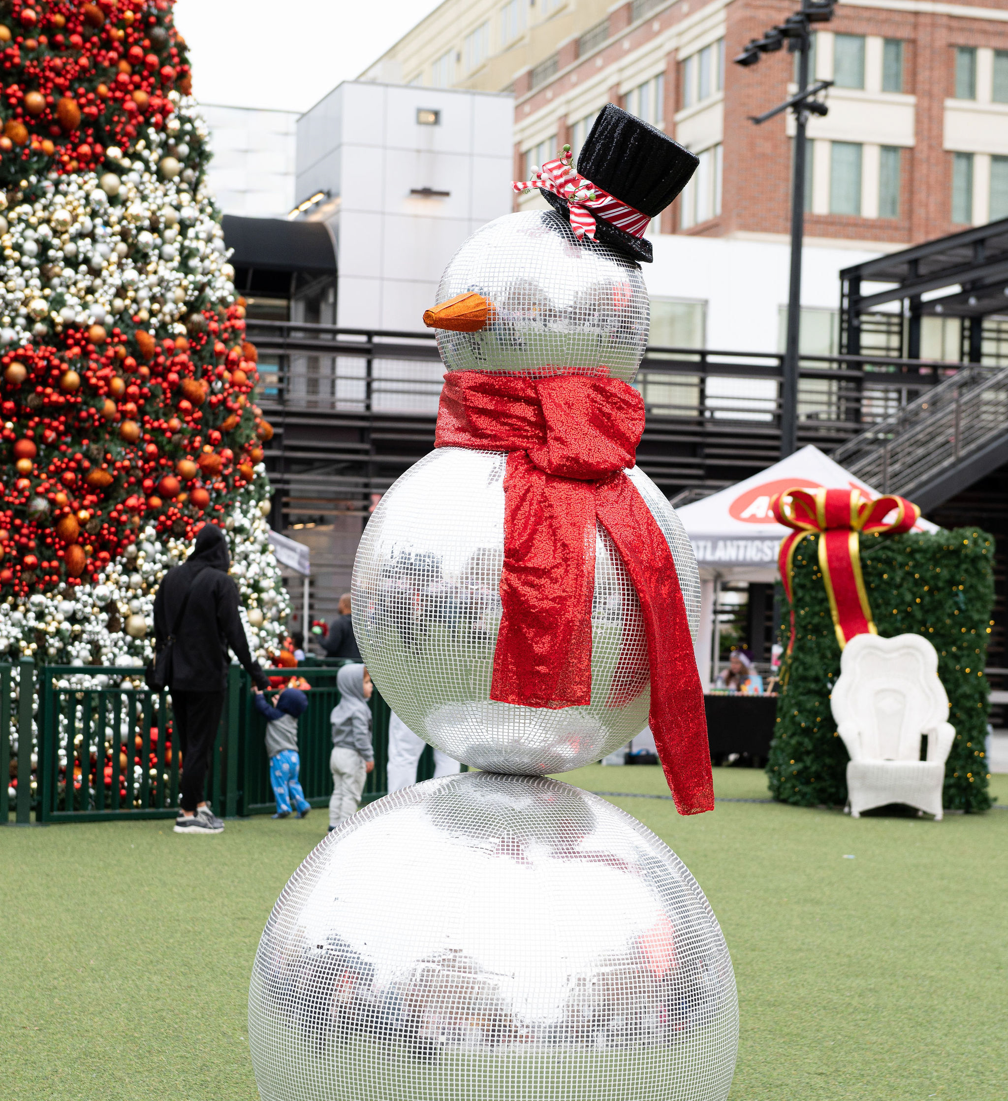 modular image, wm events, blog, event designer, event design, event planner, event planning, event consultant, event consulting, atlanta events, georgia events, covid-19 events, quarantine events, drive-by events, parade, event parade, birthday, party, social events, events, corporate events, birthday parties, outdoor events, football, football events, themed event, lockers, jerseys, legos, krazy straws, balloons, balloon garland, tailgate, event rentals, games, activities, interactives, event entertainment, falcons, nfl, atlanta, pregame, party, LDT, fashion show, fashion, Americas Mart, spring fashion, Bishop station, novare, entreprenueurs organization, eo atlanta, eo, westside atlanta, light the station, hines, festival, parade, tree, atlantic station