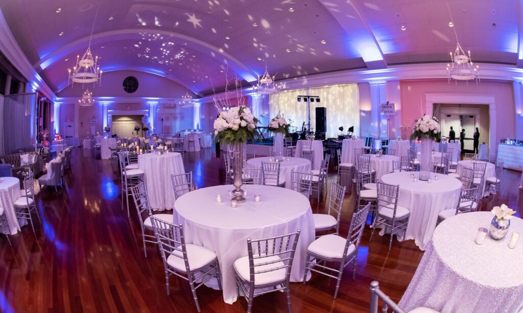 Silver Chic Holiday Party Atlanta, GA wm events, affairs to remember, pwp studio, holiday party, winter wonderland, silver, modern, white florals, atlanta history center, christmas party