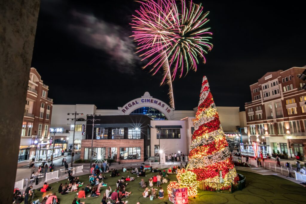 Atlantic Station Light The Station 11 Alive Christmas Tree Lighting WM Events (174)