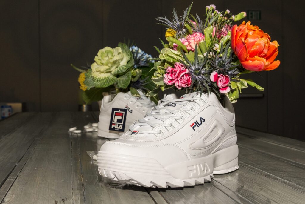 20th Anniversary Summit Atlanta, GA unl summit, wm wevents blog, 20th anniversary, usher's new look, usher, non-profit, social, corproate, events, atlanta, events, national non-profit, event planner, event planning, event design, event designer, sneaker ball, atl, non-profit events, social events, corporate events, emory university, homecoming, festival, field day event, outdoor events, jermaine dupri, domani harris, sound bath, entertainment, live entertainment, event entertainment, sneaker centerpieces, sneaker chandelier