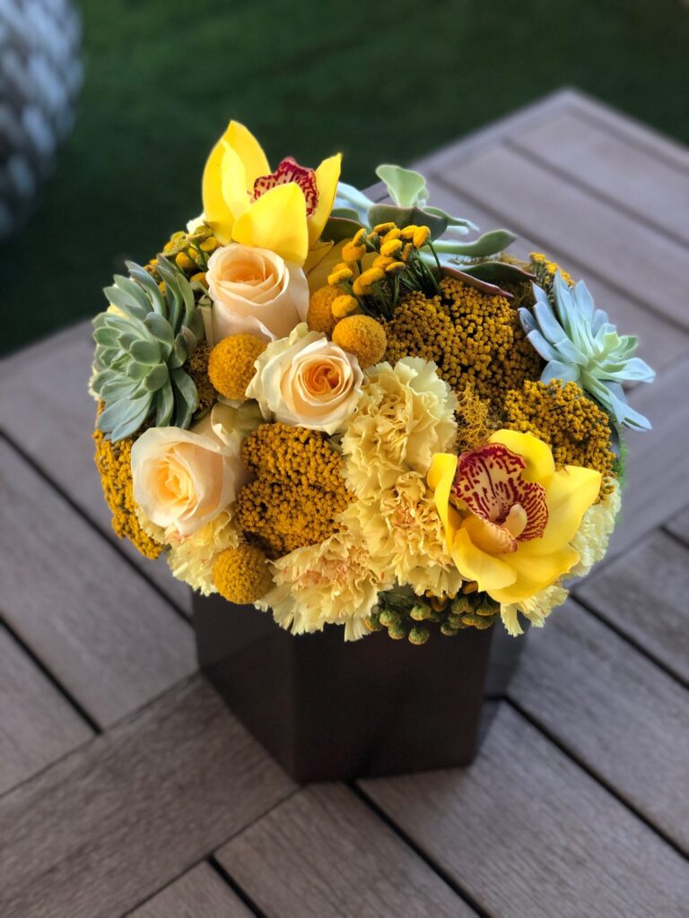 wm events, deutser, skylounge, glenn hotel, rooftop events, rooftop, branded event, yellow floral, black and yellow, succulents, floral with succulents, helicopters, corporate events, social events, small gatherings, whiskey tastings, live entertainment, live guitarist, brent mcdonald, peter ferrari, live graffiti, graffiti art, custom graffiti, atlanta, georgia, atlanta events, georgia events, event design, event designer, event planner, event planning