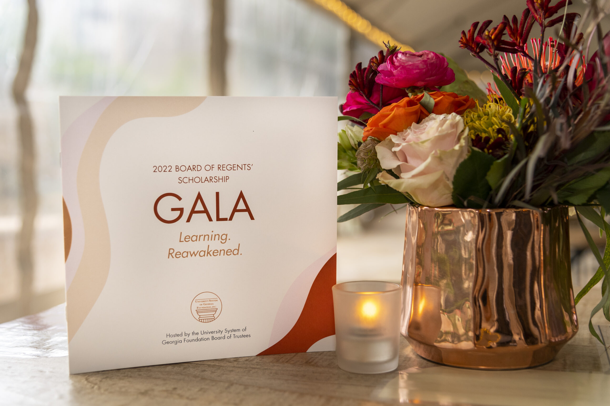 modular image, wm events, regents gala, education, fundraiser, non-profit, charity, events, education fundraiser, non-profit fundraiser, non-profit gala, iridescent, soft florals, floral designer, event designer, event design, floral design, social events, event planner, event consultant, atlanta, georgia, atlanta events, georgia events, st. regis, st. regis events, over the top linens, awards gala, non-profit awards