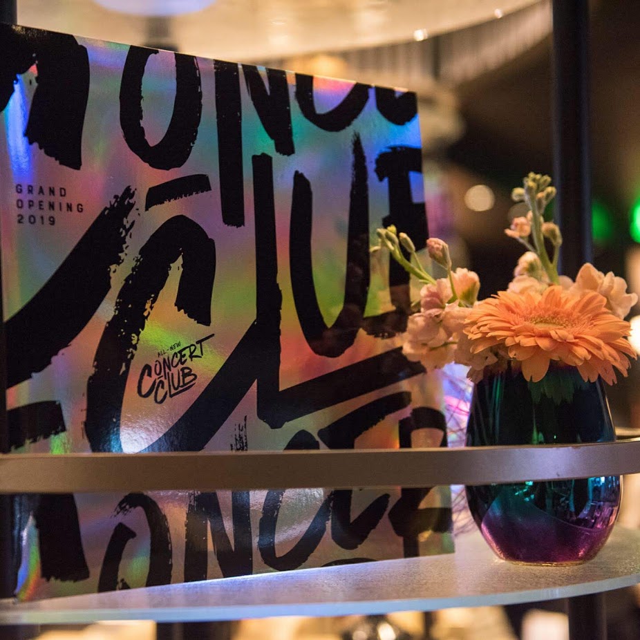 modular image, wm events, atlanta hawks, atlanta, georgia, basketball, state farm arena, concert club, concert venues, venues, atlanta venues, arenas, kat goduco photo, iridescent, iridescence, vip party, painted leaves, event design, event designer, event decor, corporate events, social events, private parties, event consultant, floral design