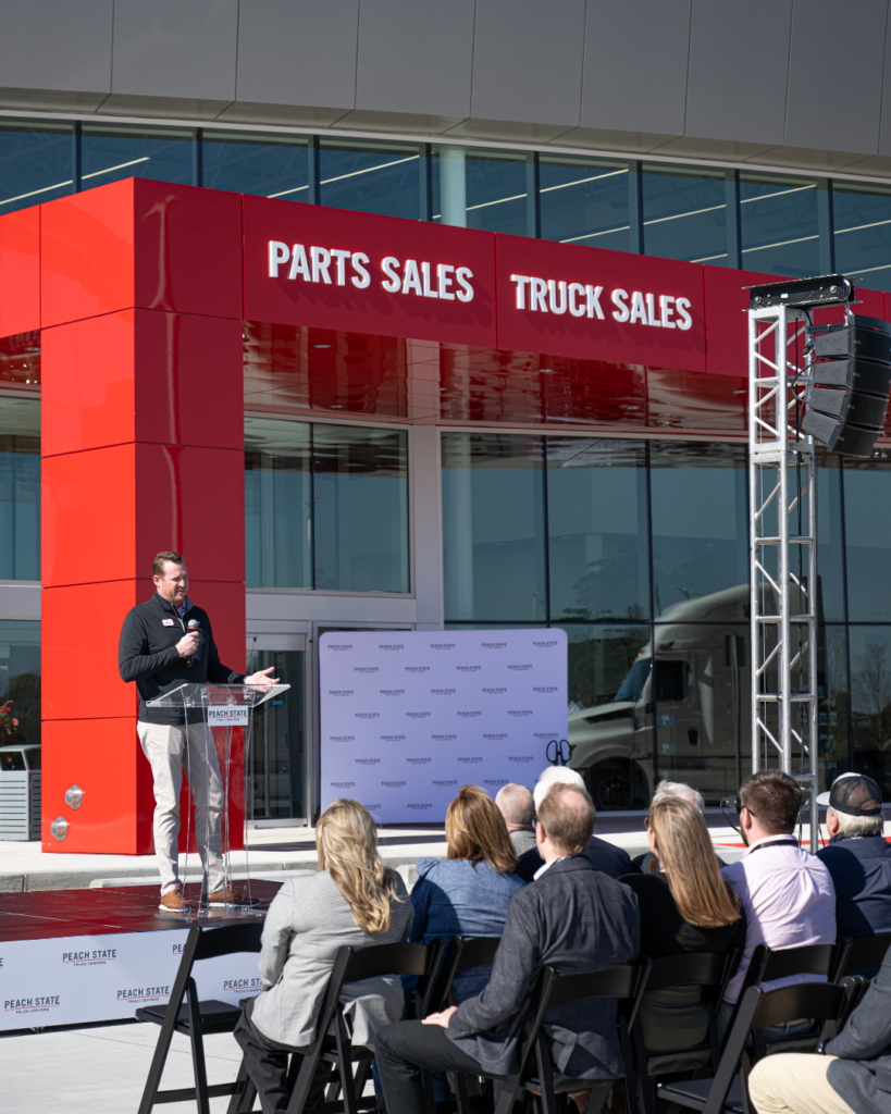 Peach State Trucks Grand Opening – 2025 – Peach State Trucks Centers – Atlanta – WM Events – Grand Opening (13) Gran inauguración de Peach State Trucks 2025 Centros Peach State Trucks Atlanta Eventos WM Gran inauguración (13)