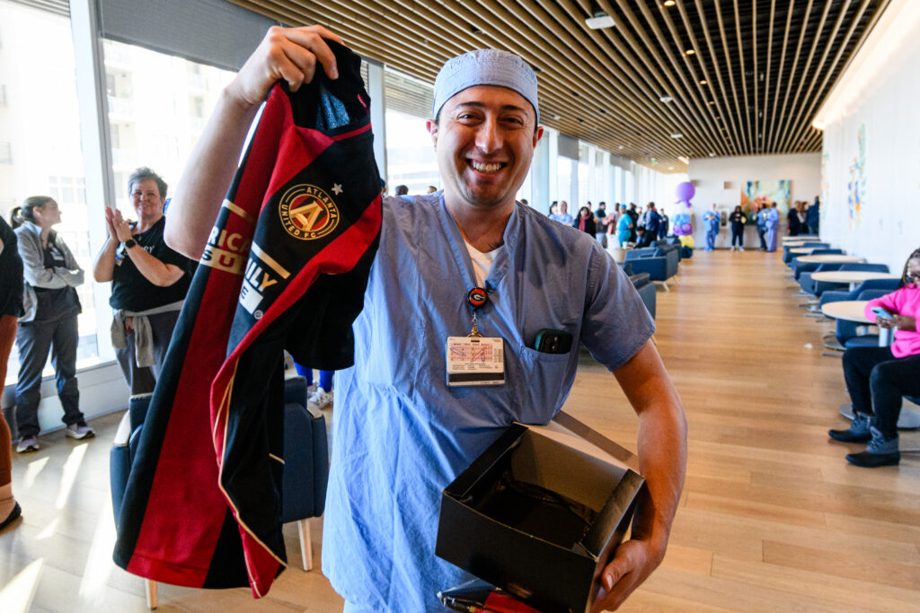 ATLUTD_20250216_VendingMachinePopUp_Atlanta_WM Events (22) atlutd 20250216 vendingmachinepopup atlanta wm events (22)