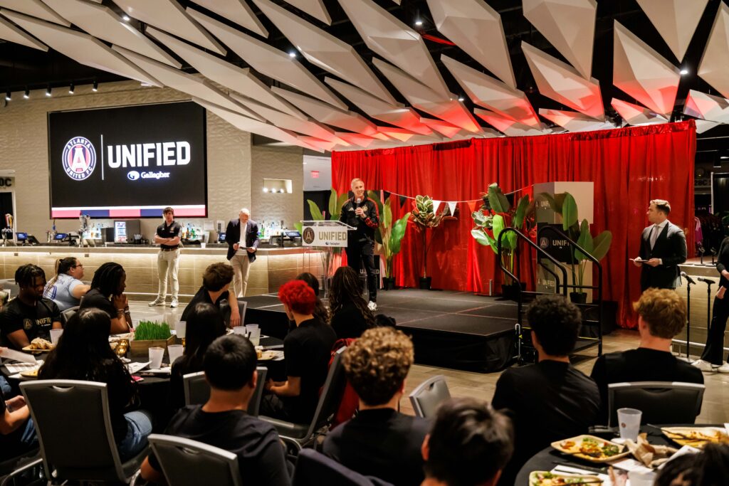 atlutd 16/03/2026 : Journée de signature unifiée à Atlanta – Événements WM (8)