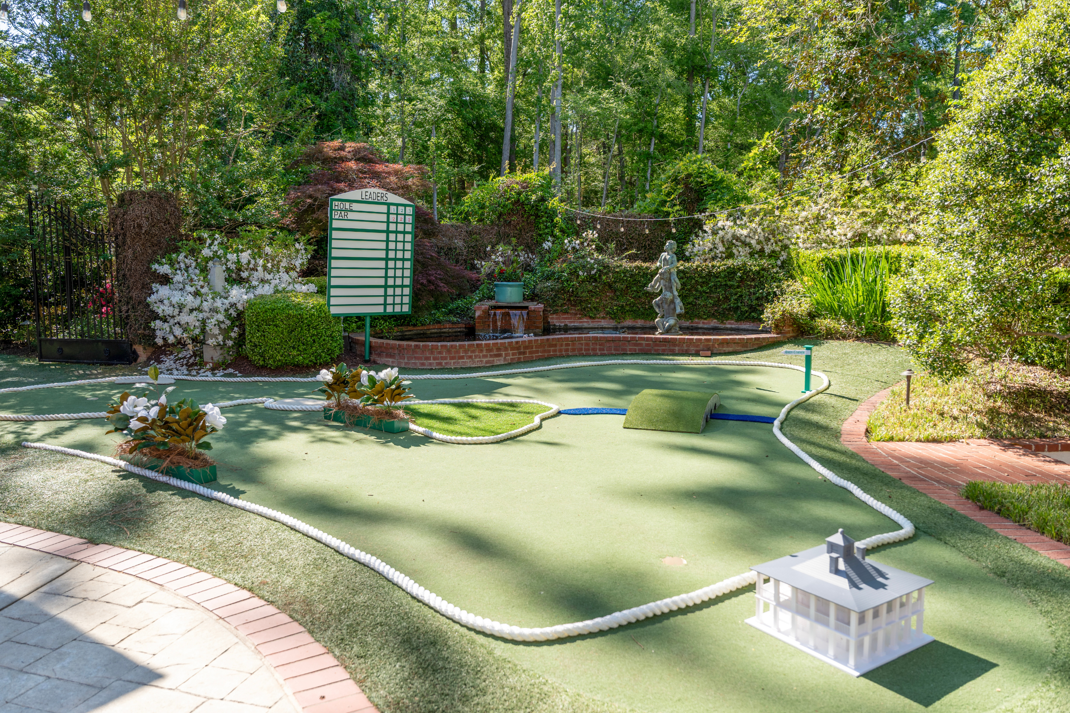 Junto a la piscina en el Masters de Augusta, Georgia